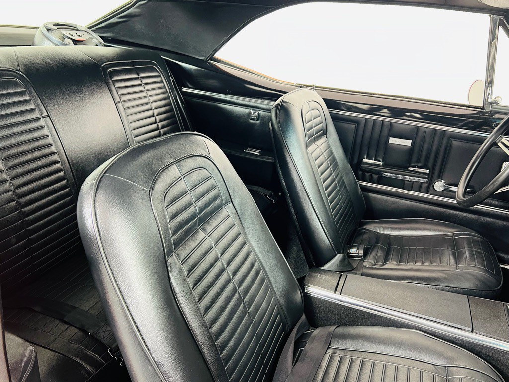1967 Pontiac Firebird Image 28