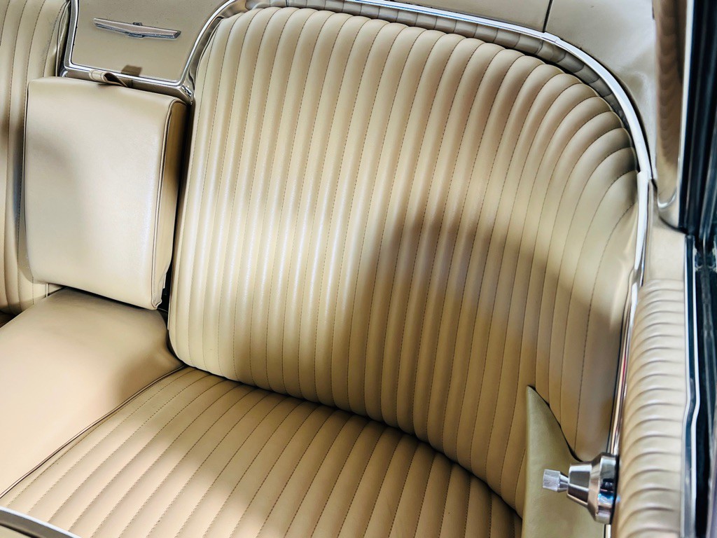1965 Ford Thunderbird Image 19