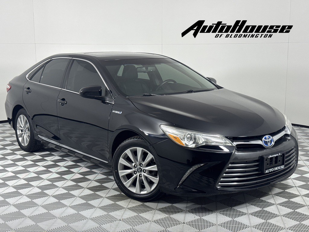 2017 Toyota Camry Image 1