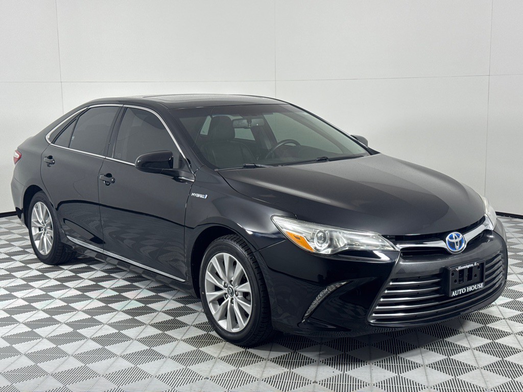 2017 Toyota Camry Image 3