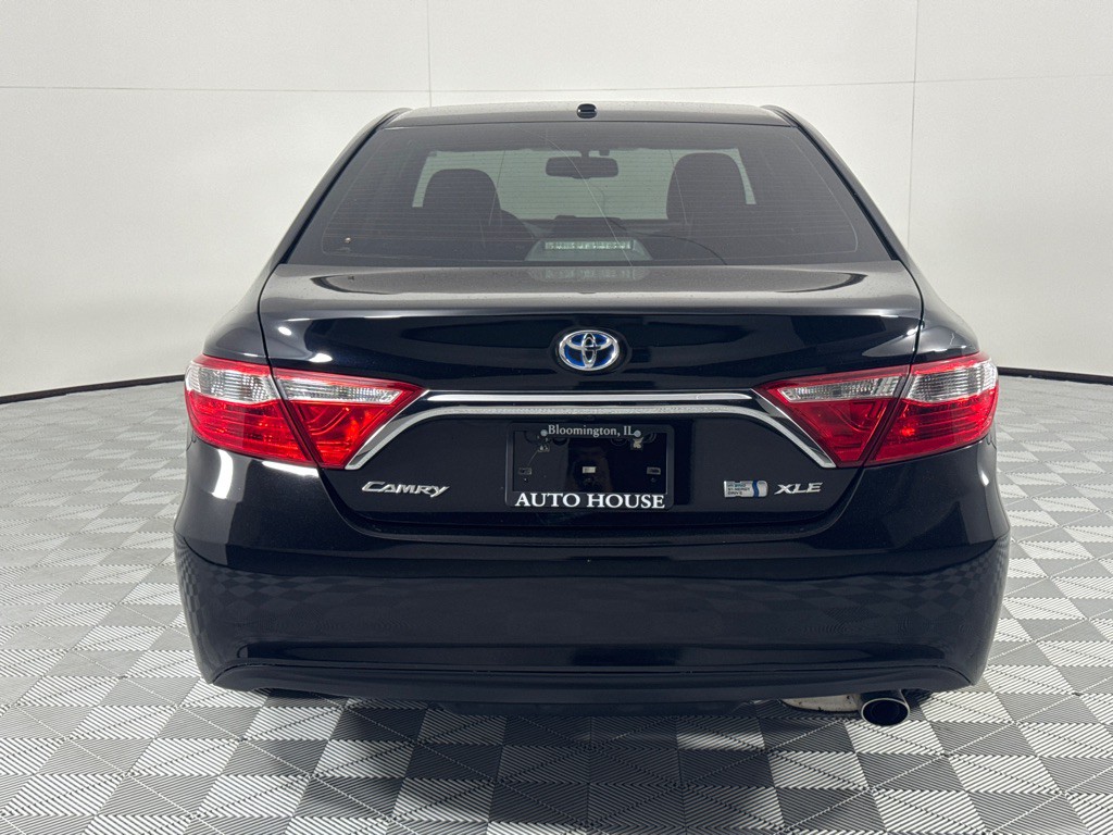 2017 Toyota Camry Image 6