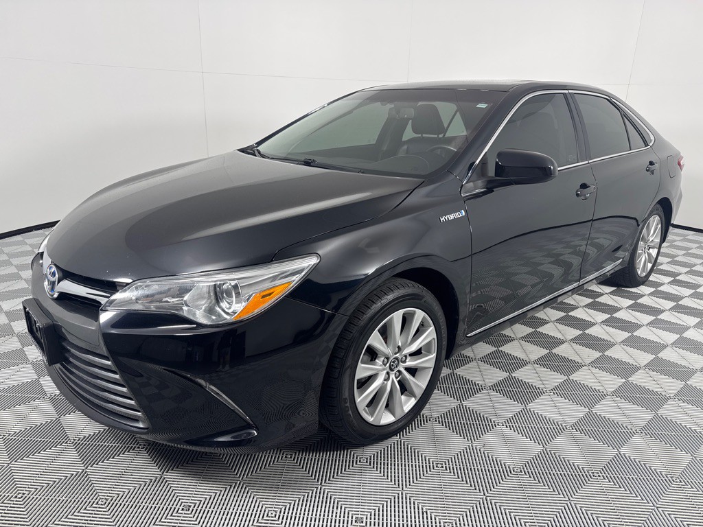 2017 Toyota Camry Image 10