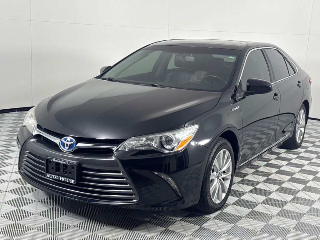 2017 Toyota Camry Image 11