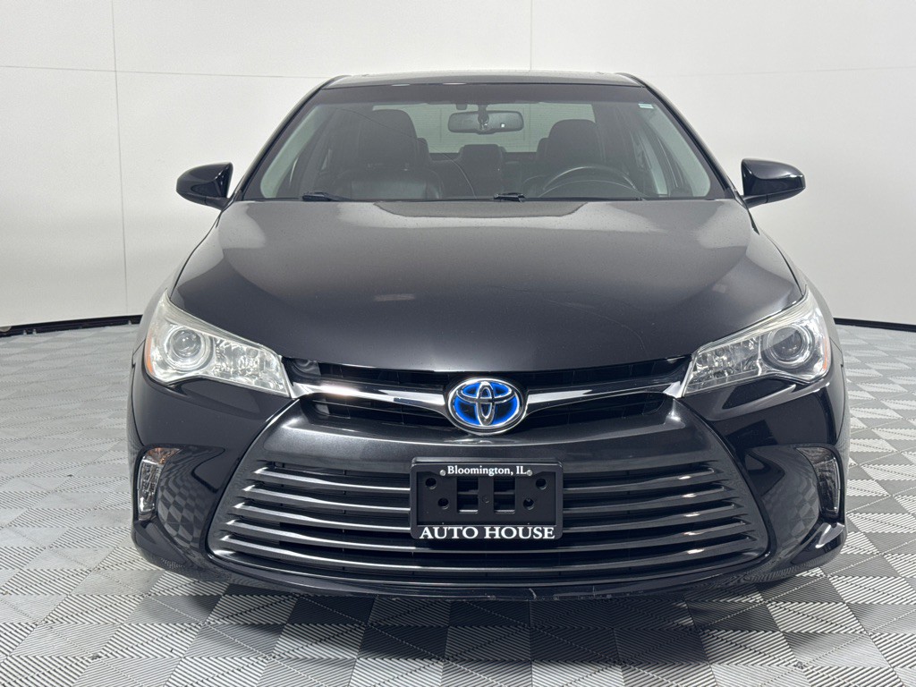 2017 Toyota Camry Image 12