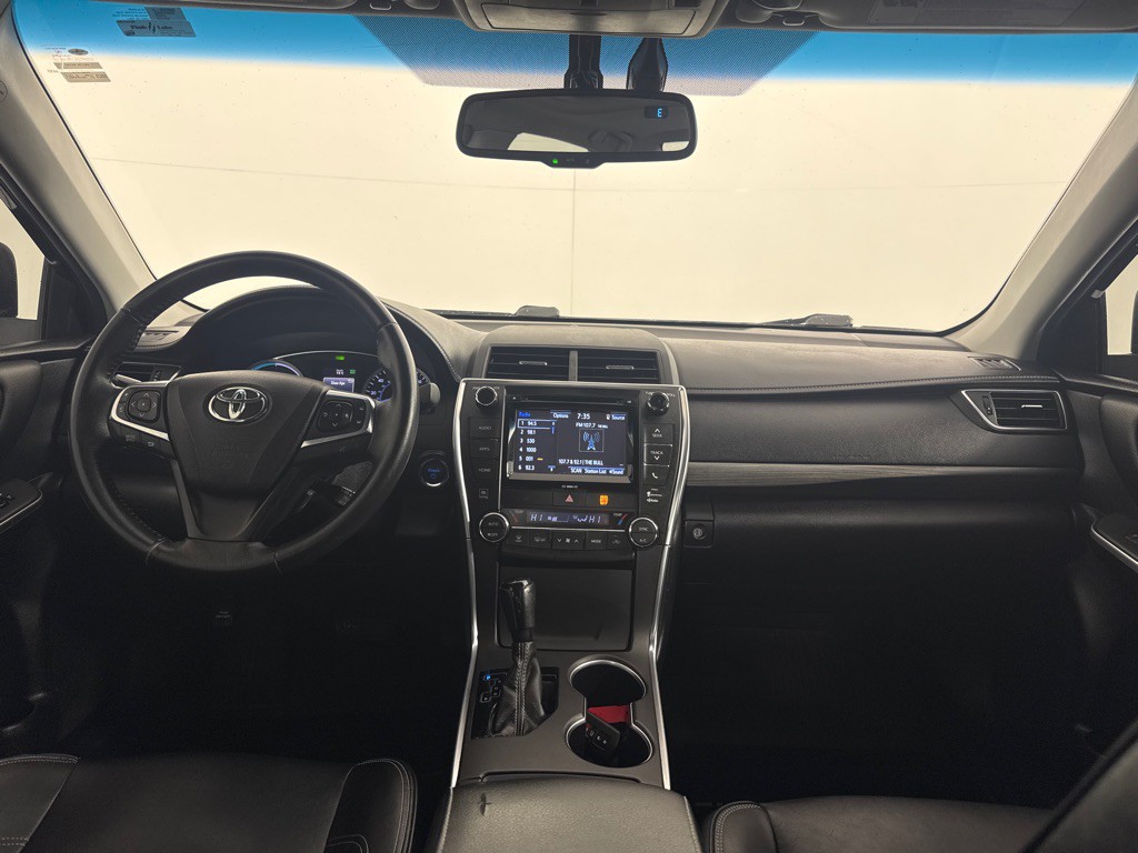 2017 Toyota Camry Image 28