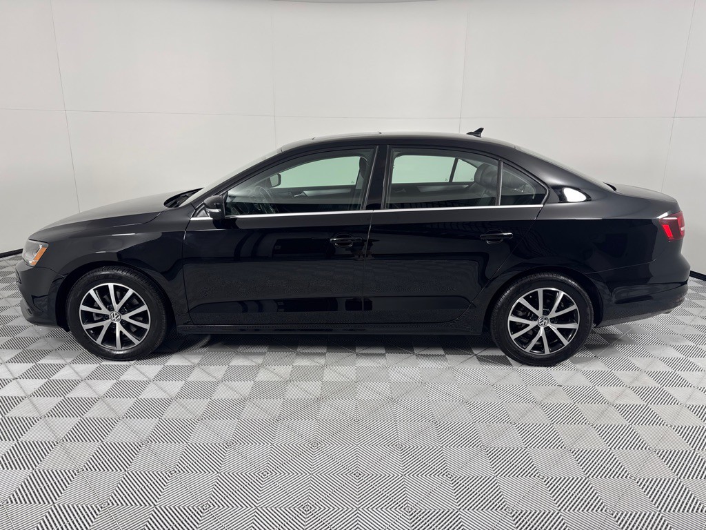 2017 Volkswagen Jetta Image 9