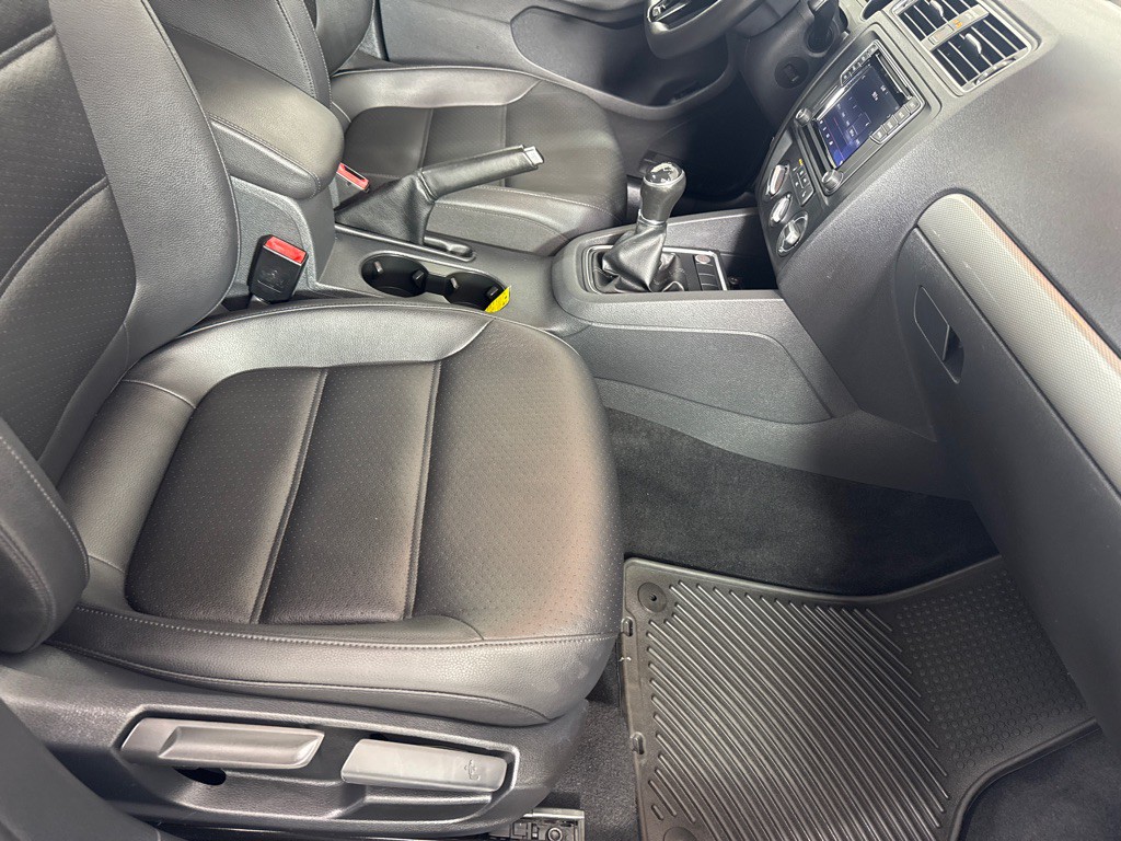 2017 Volkswagen Jetta Image 25