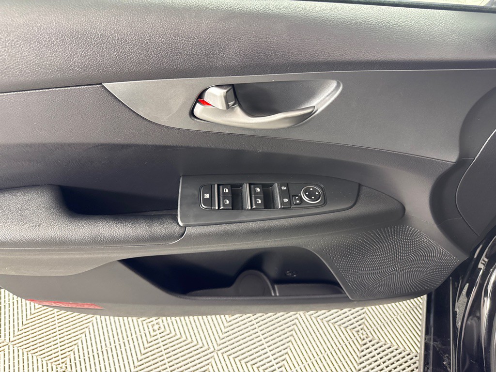 2021 Kia Forte Image 10