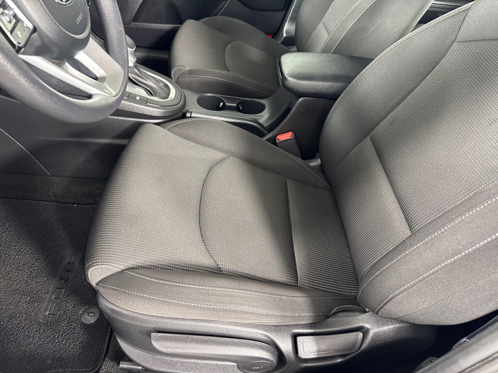 2021 Kia Forte Image 11