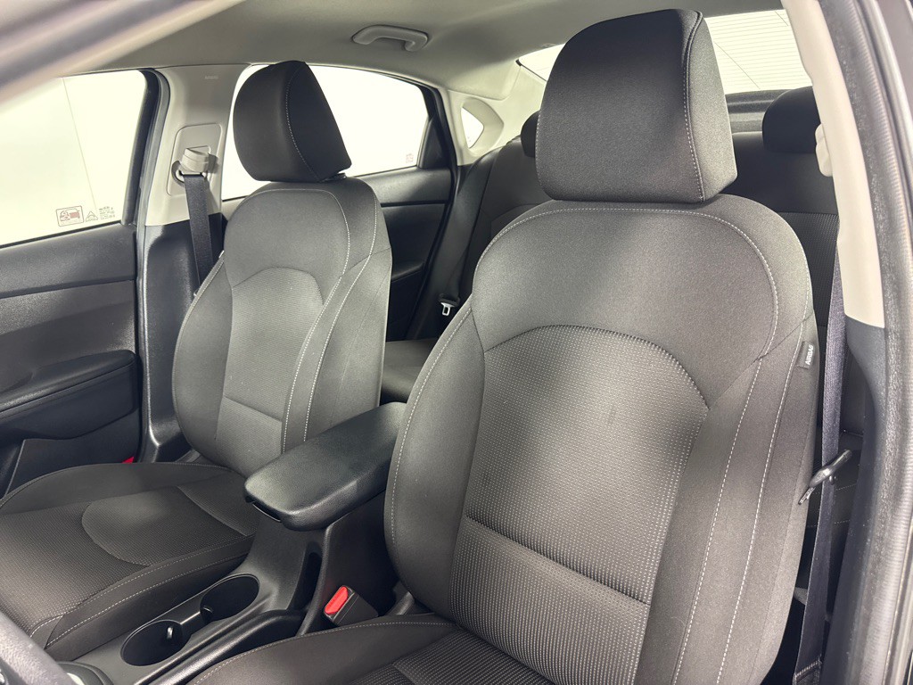 2021 Kia Forte Image 12