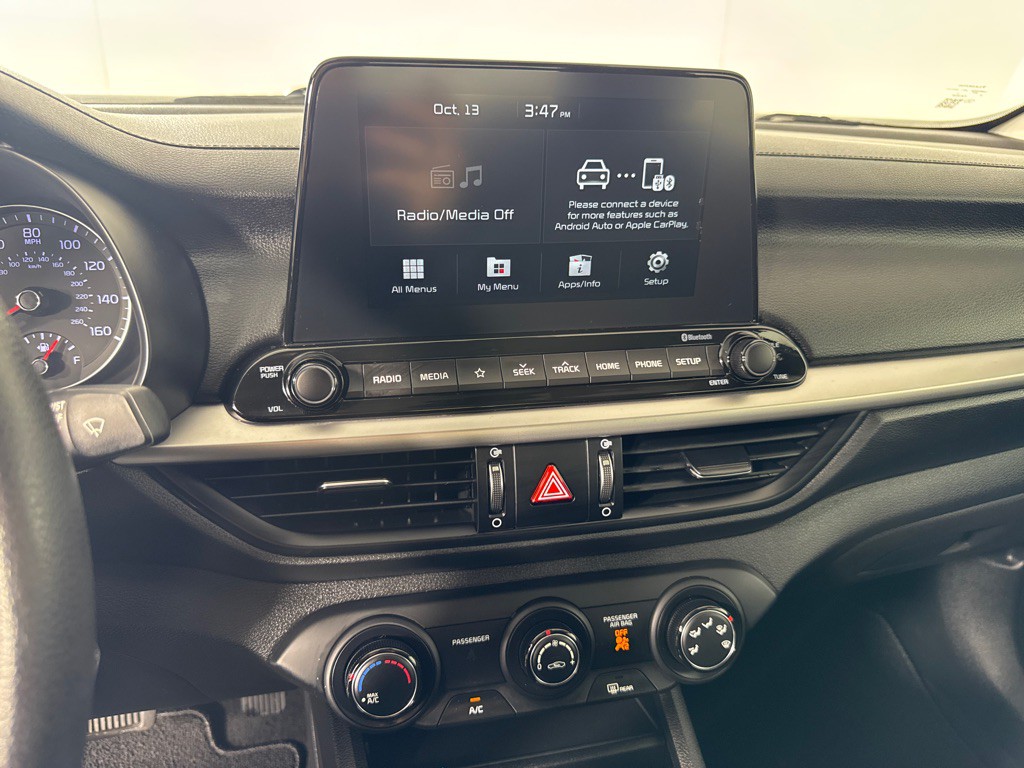 2021 Kia Forte Image 15