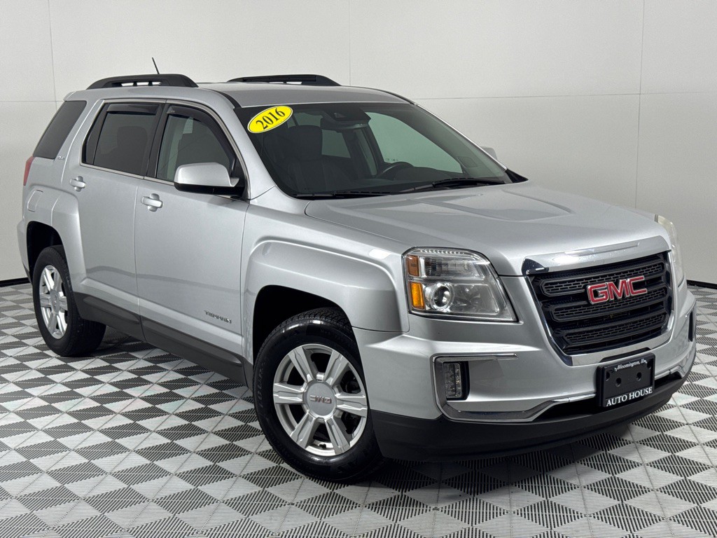 2016 GMC Terrain Image 2