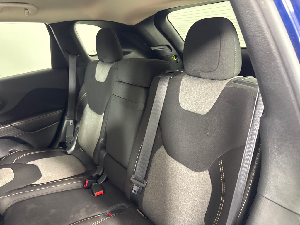 2016 Jeep Cherokee Image 20