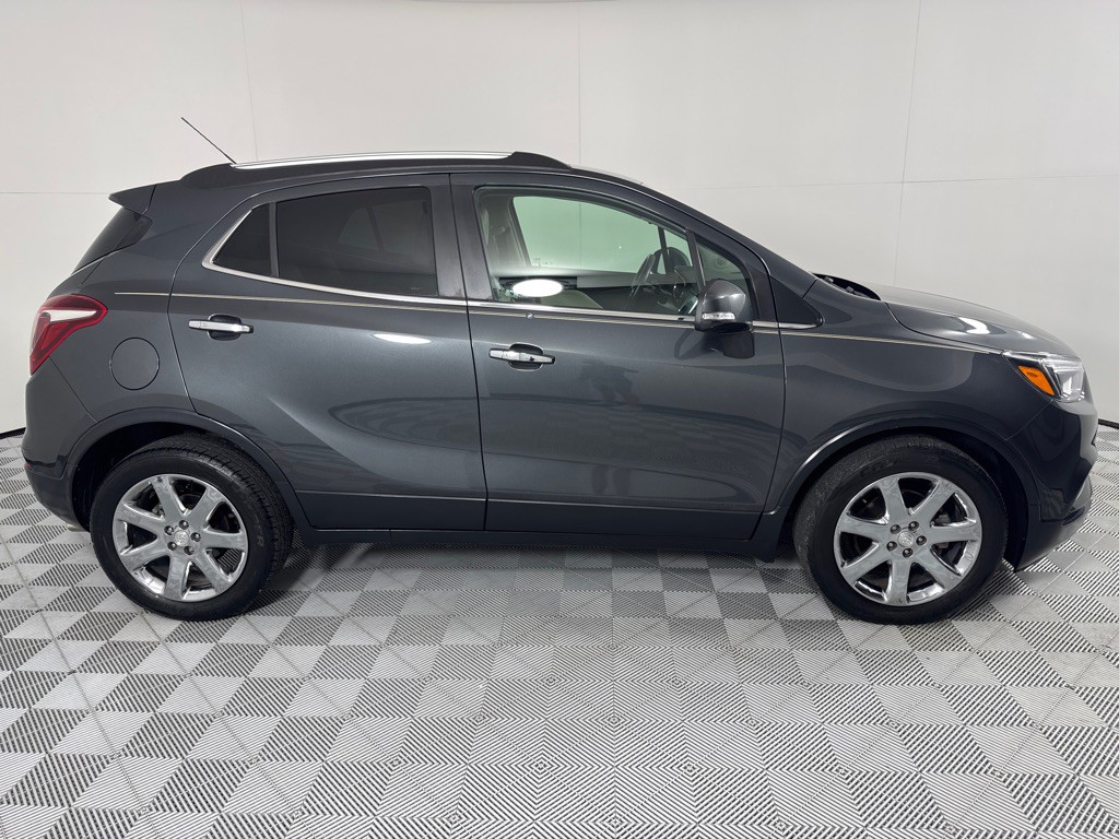 2017 Buick Enclave Image 4