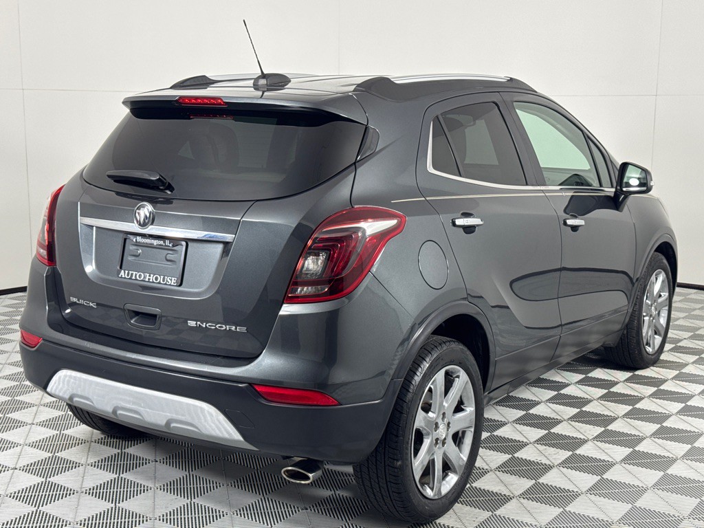 2017 Buick Enclave Image 5
