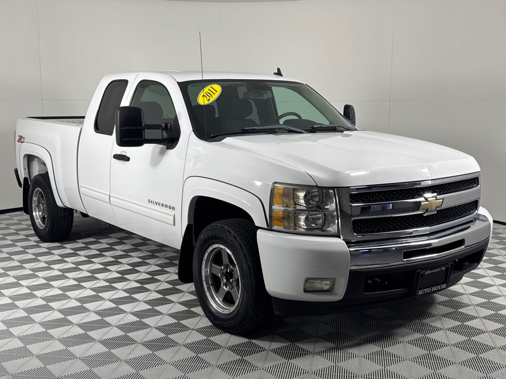 2011 Chevrolet Silverado 1500 Image 3
