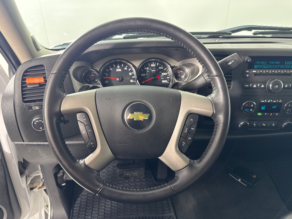 2011 Chevrolet Silverado 1500 Image 16