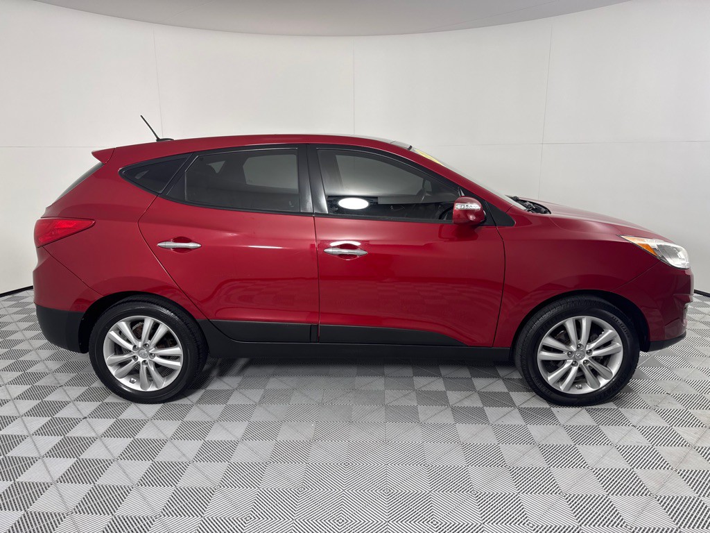 2010 Hyundai Tucson Image 4