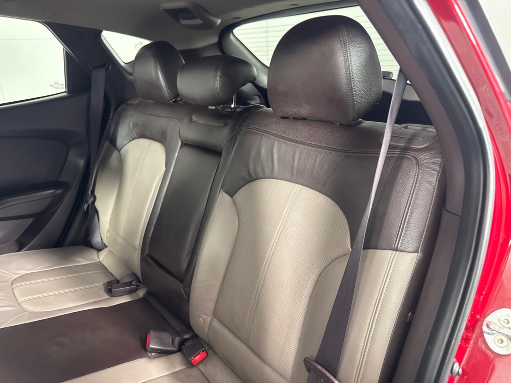 2010 Hyundai Tucson Image 21