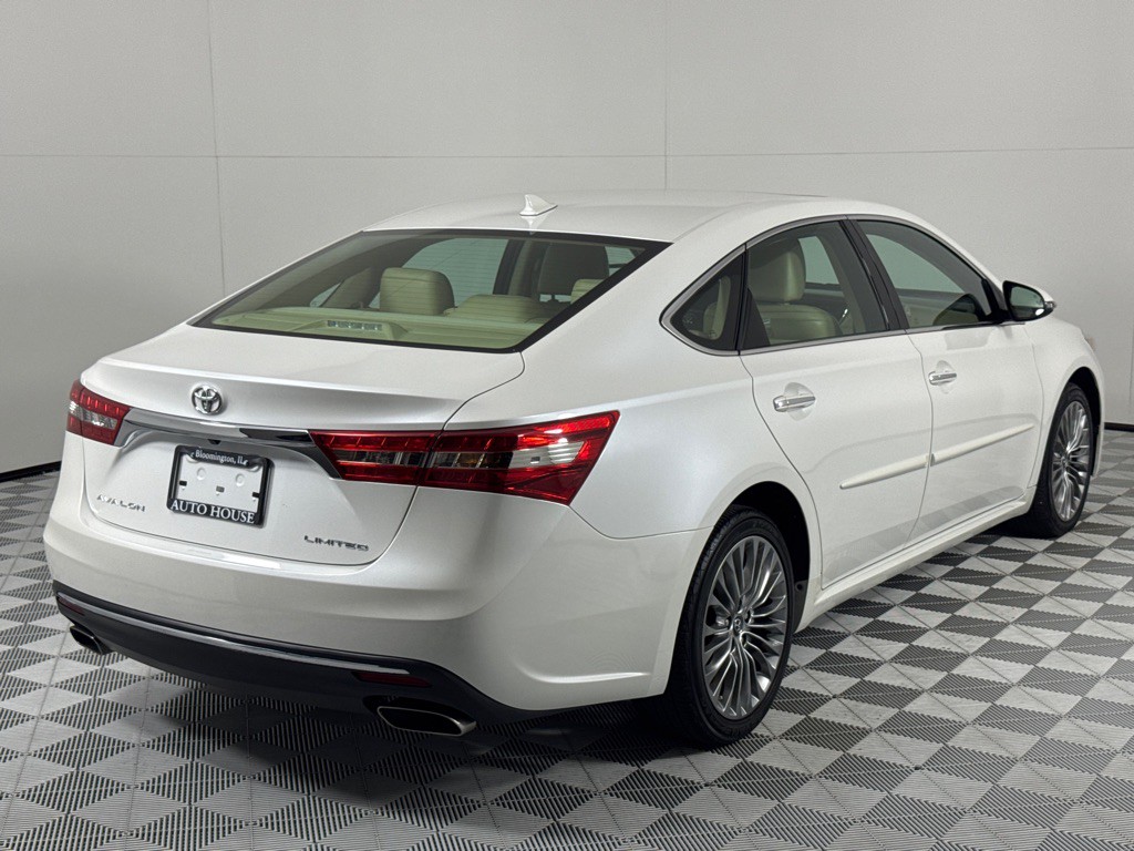 2016 Toyota Avalon Image 5