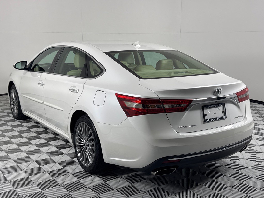2016 Toyota Avalon Image 7