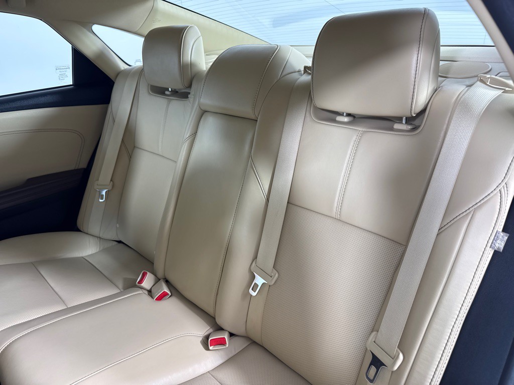 2016 Toyota Avalon Image 23