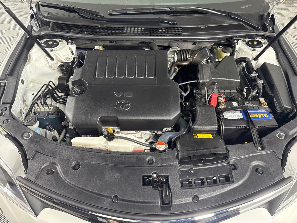 2016 Toyota Avalon Image 30