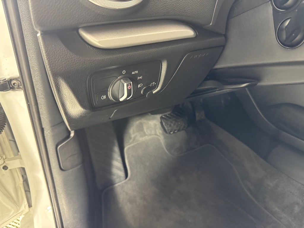 2016 Audi A3 Image 16