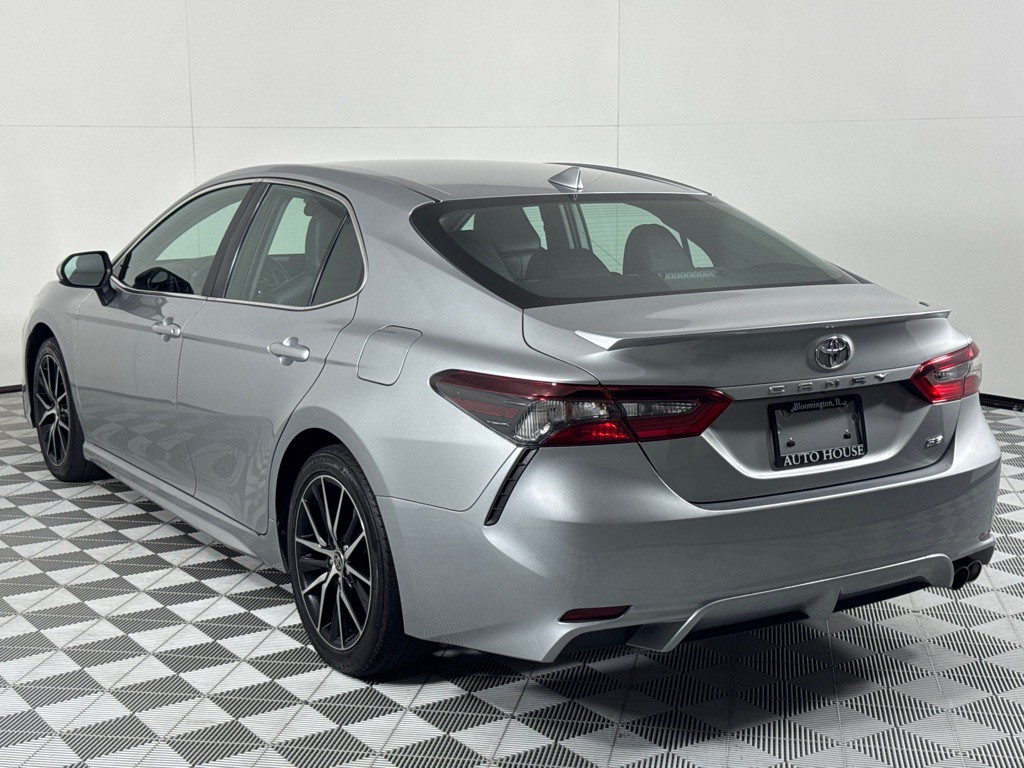 2021 Toyota Camry Image 7