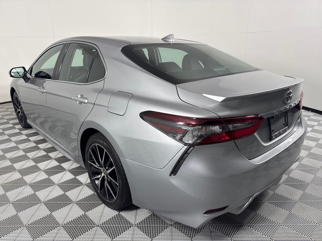 2021 Toyota Camry Image 8