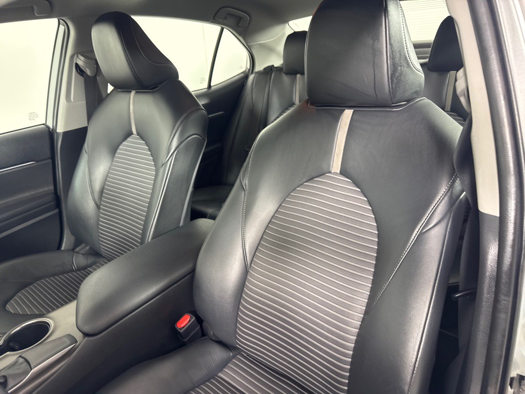 2021 Toyota Camry Image 15