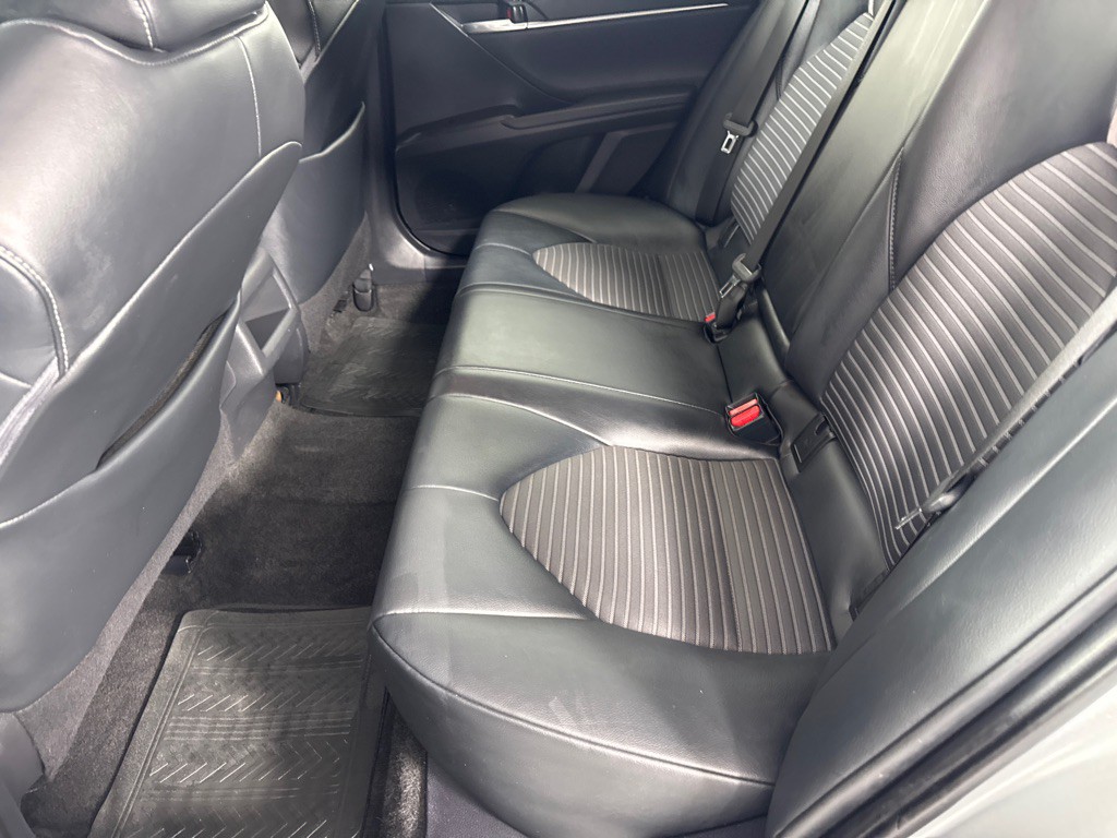 2021 Toyota Camry Image 21