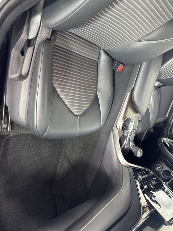 2021 Toyota Camry Image 25