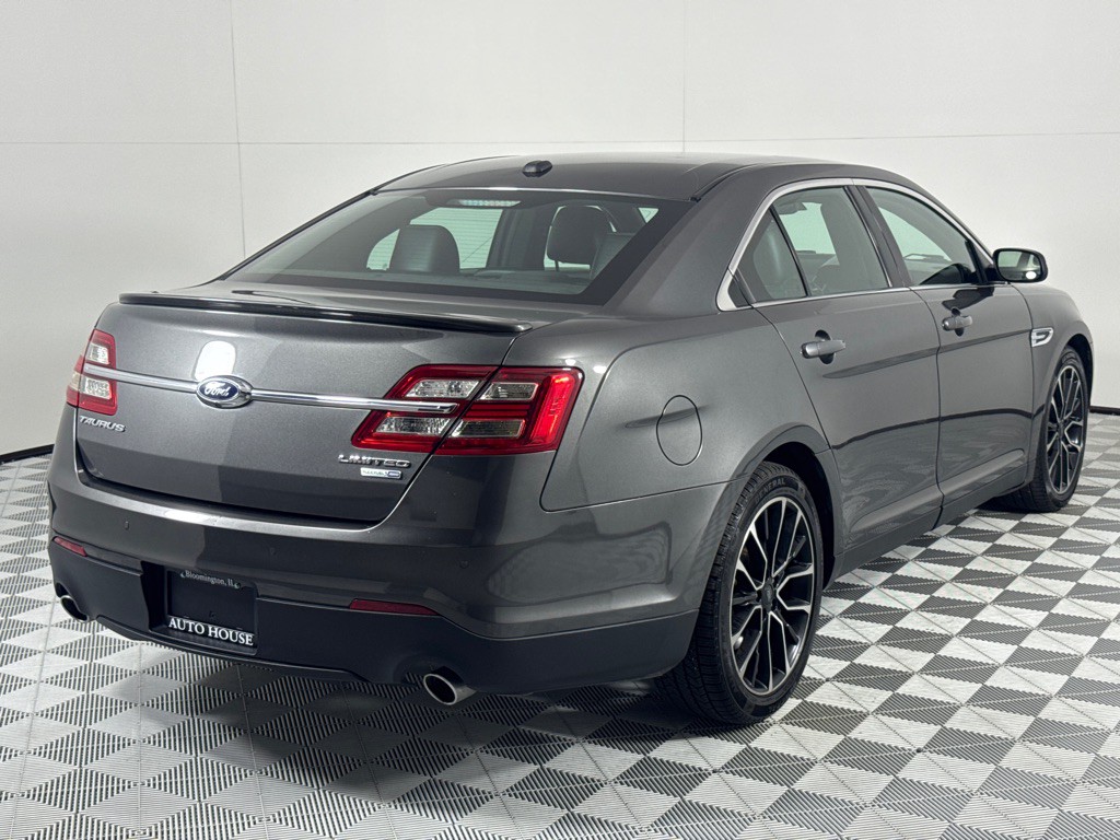 2017 Ford Taurus Image 5