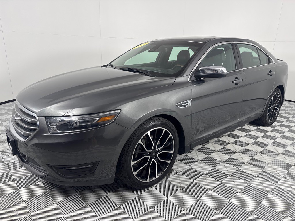 2017 Ford Taurus Image 10