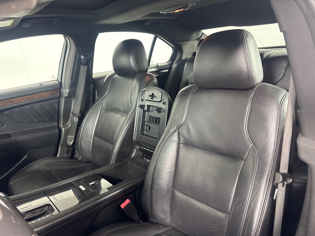 2017 Ford Taurus Image 14