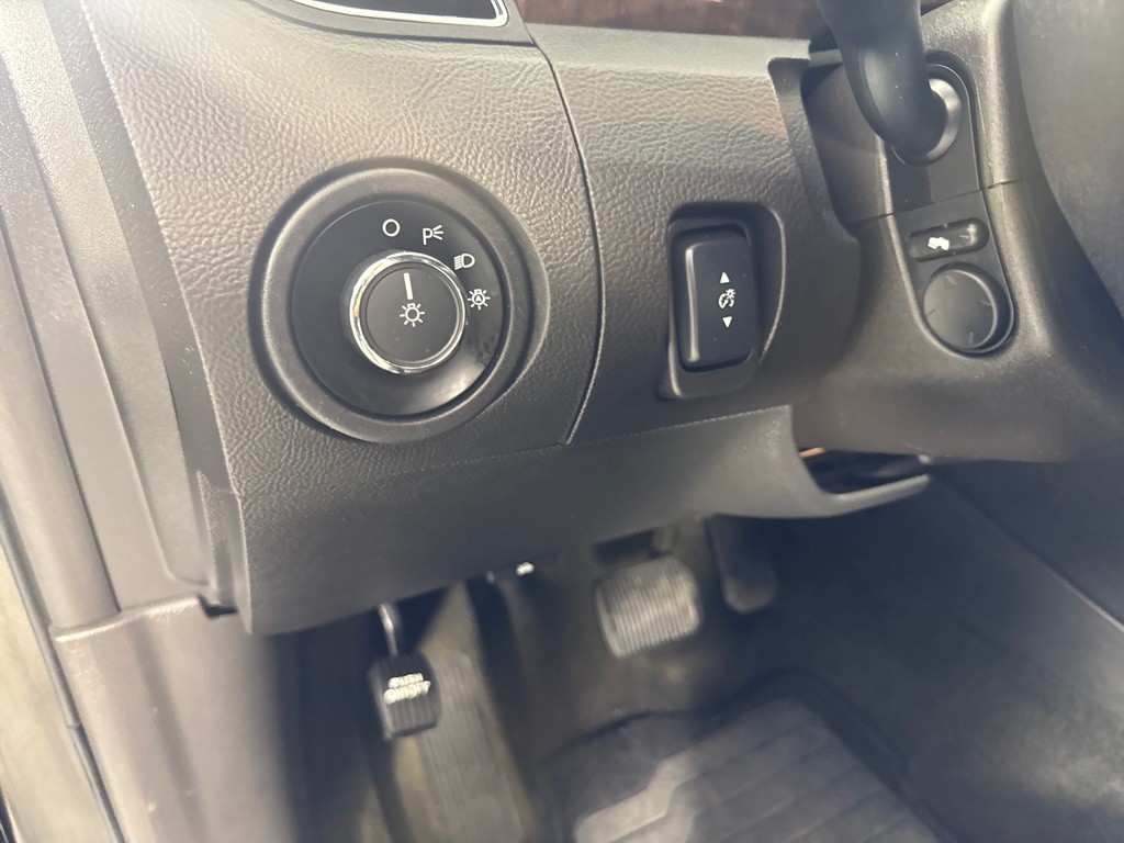 2017 Ford Taurus Image 16