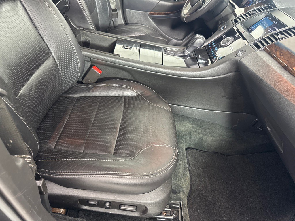 2017 Ford Taurus Image 26
