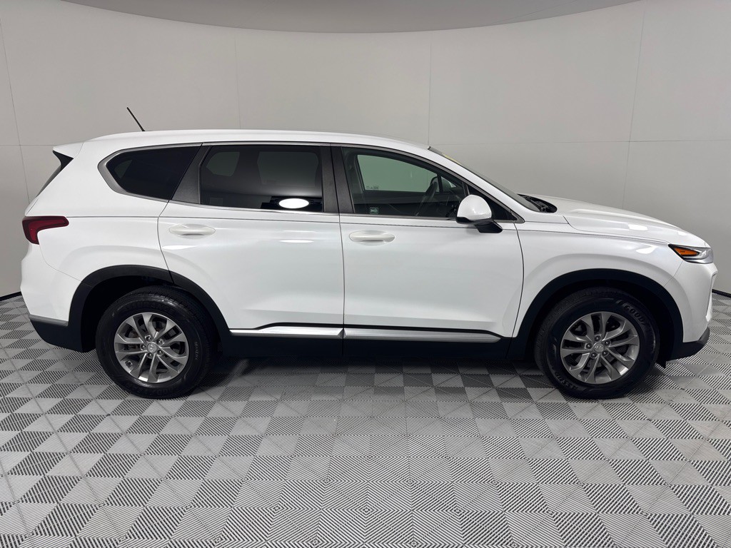 2019 Hyundai Santa Fe Image 4