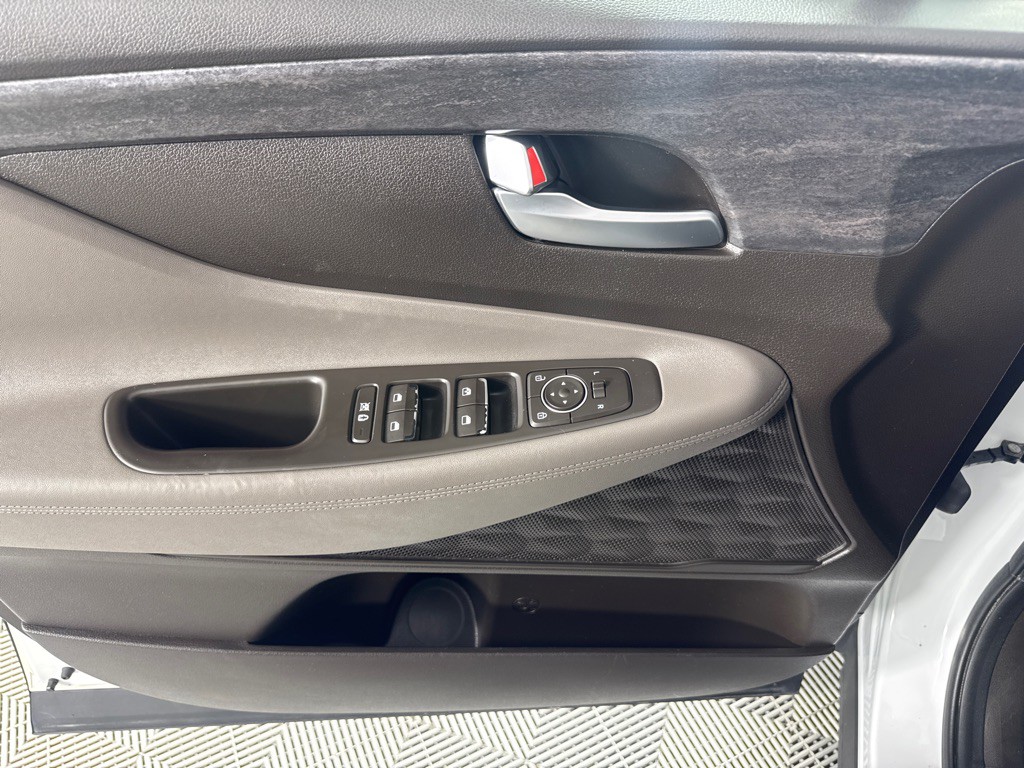 2019 Hyundai Santa Fe Image 12