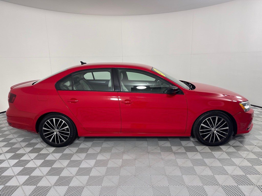 2016 Volkswagen Jetta Image 4