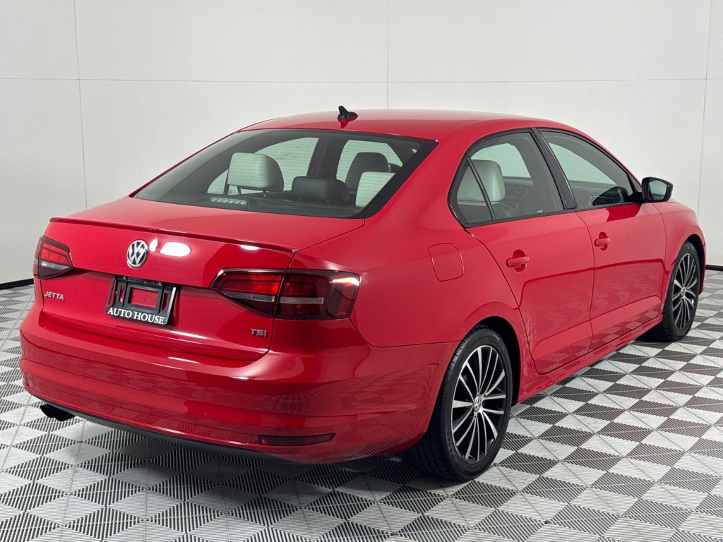 2016 Volkswagen Jetta Image 5