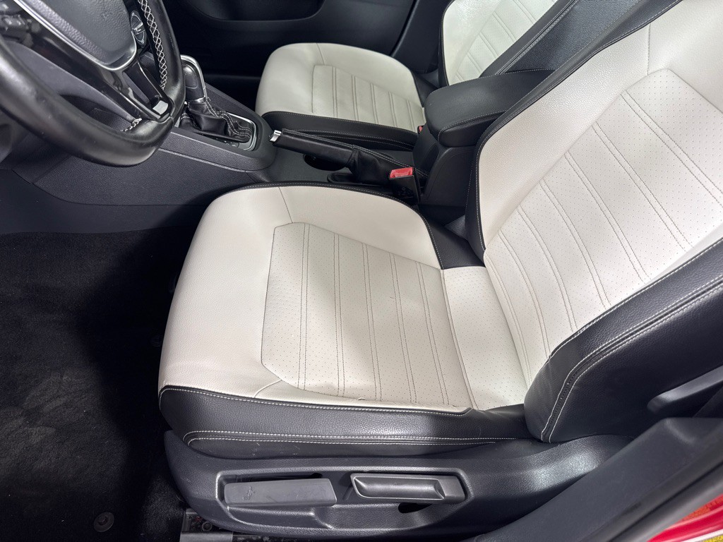 2016 Volkswagen Jetta Image 12