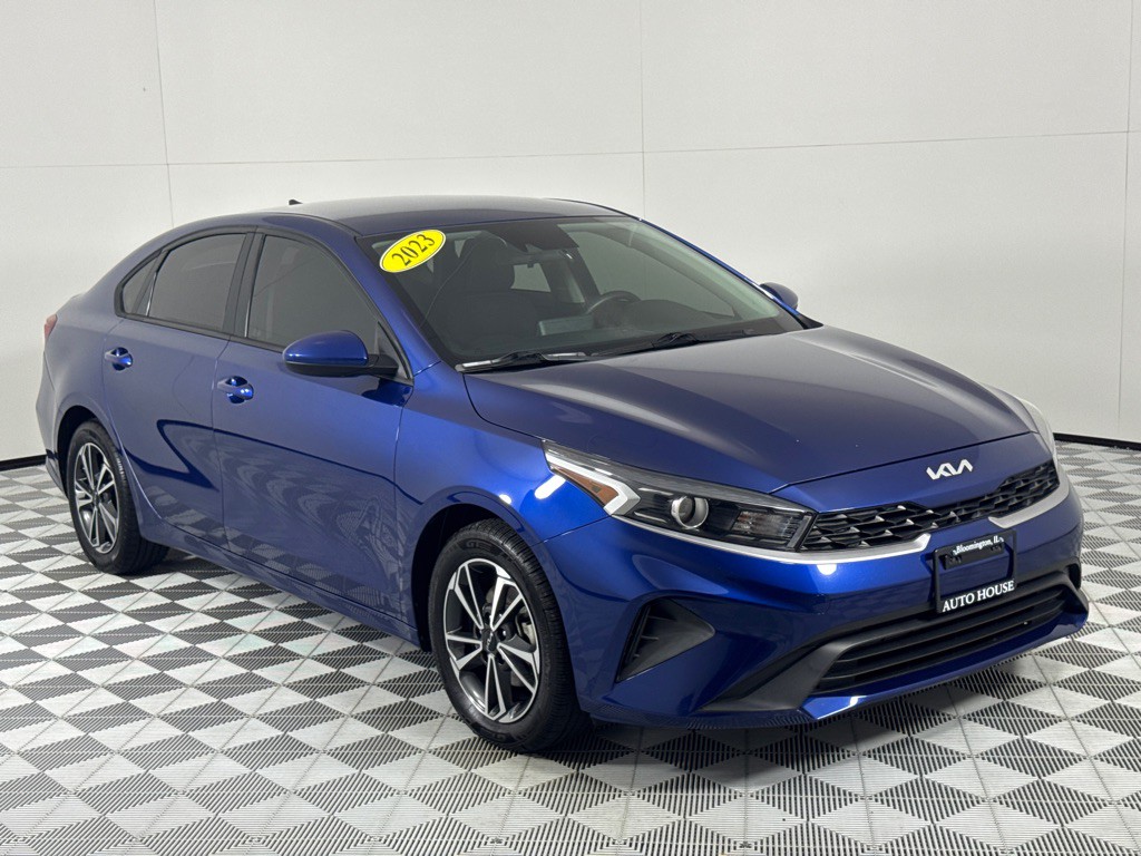2023 Kia Forte Image 3