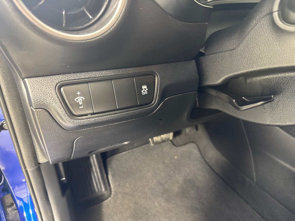 2023 Kia Forte Image 14