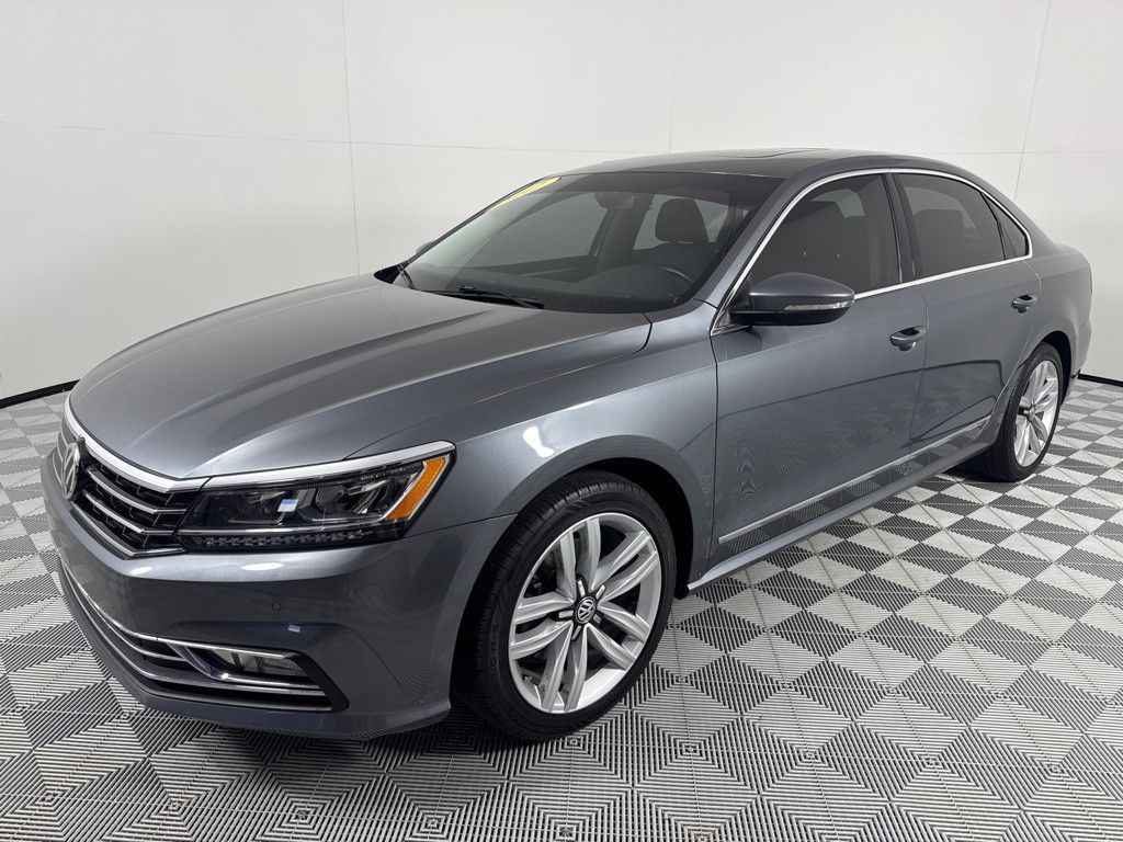 2017 Volkswagen Passat Image 10