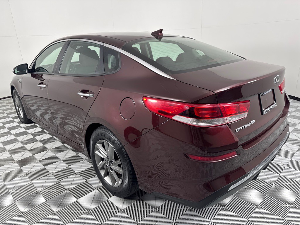 2019 Kia Optima Image 7