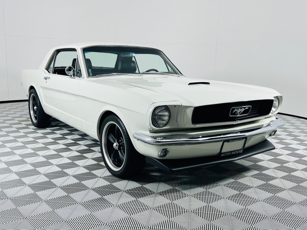 1966 Ford Mustang Image 3