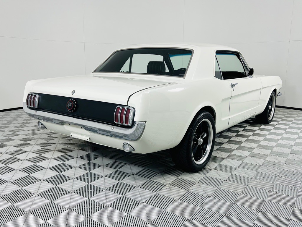 1966 Ford Mustang Image 9