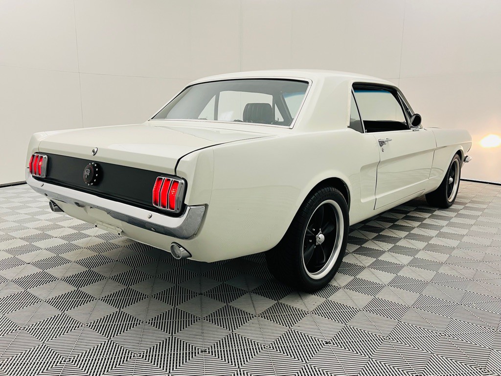 1966 Ford Mustang Image 34